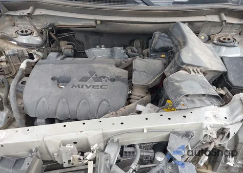 2020 Mitsubishi Outlander Se 2.4 z USA, uszkodzony, nr VIN JA4AD3A35LZ005143